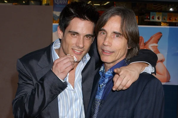 Imagem colorida de Ethan e Jackson Browne - Metrópoles