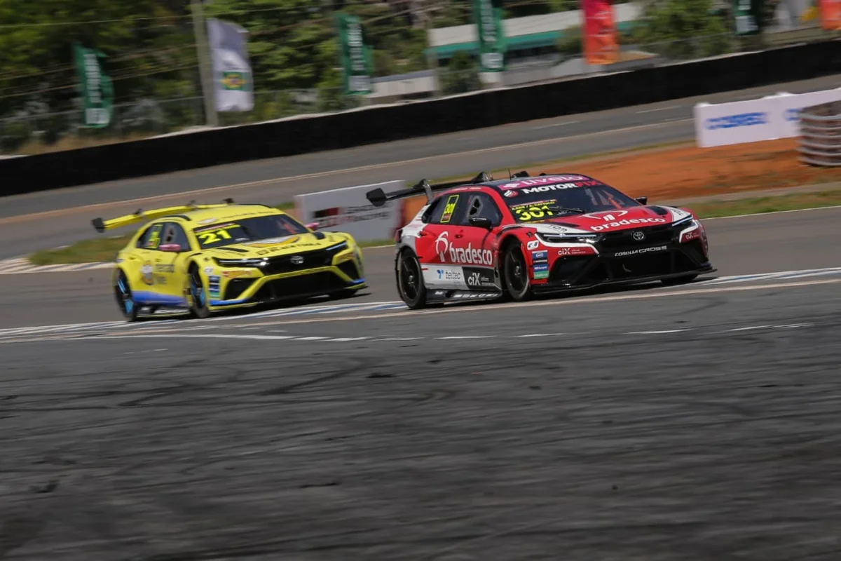 Gabriel Casagrande e Gabriel Robe lideram primeiro treino da Stock Car - imagem 5 Gabriel Casagrande e Gabriel Robe lideram primeiro treino da Stock Car - imagem 5