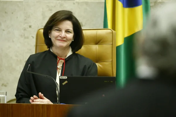 Ex-PGR de Temer pede ajuda a Alckmin para virar ministra de tribunal