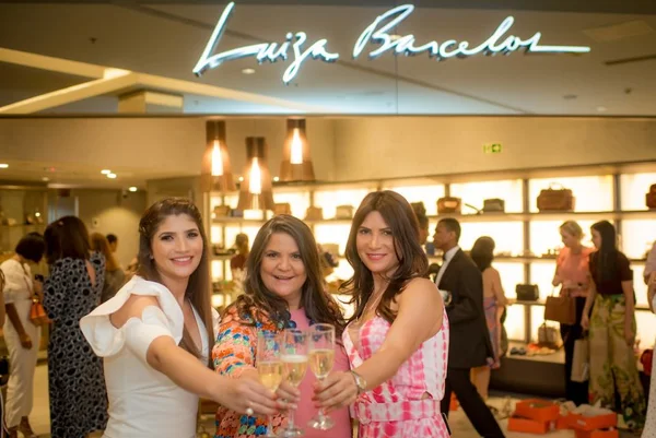 Luiza Barcelos abre primeira loja na capital com evento badalado