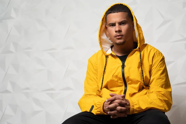 Cantor Choji salta do TikTok para o topo das paradas do Spotify e YouTube