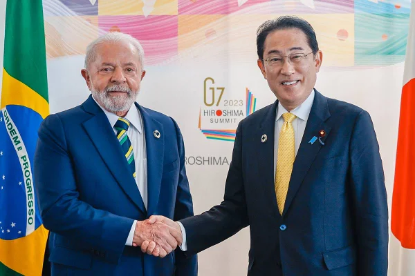 Lula e o primeiro-ministro do Japão, Fumio Kishida - Metrópoles