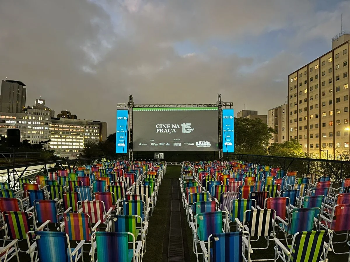 Cine na Praça Cine na Praça