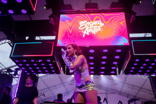 Carnaval na Bahia: 2º dia tem Luisa Sonza, Anitta, Claudia Leitte e mais