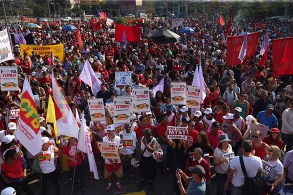 Ato “Fora Temer” acaba em SP; organização estima 60 mil participantes