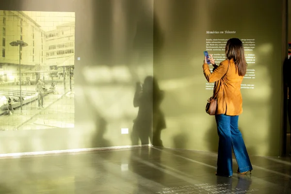 Quinta-feira é dia de arte com a mostra Constelações Contemporâneas
