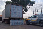 Caminhão transportava cosméticos e tinha quase 2 toneladas de maconha