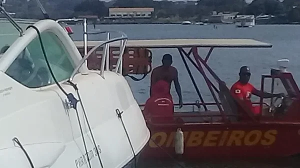 Mulher sofre queimaduras em incidente com lancha no Lago Paranoá