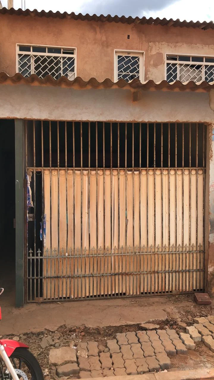 Droga estava em dois endereços do bairro Droga estava em dois endereços do bairro