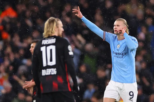 Haaland faz cinco gols, City goleia e está nas quartas da Champions