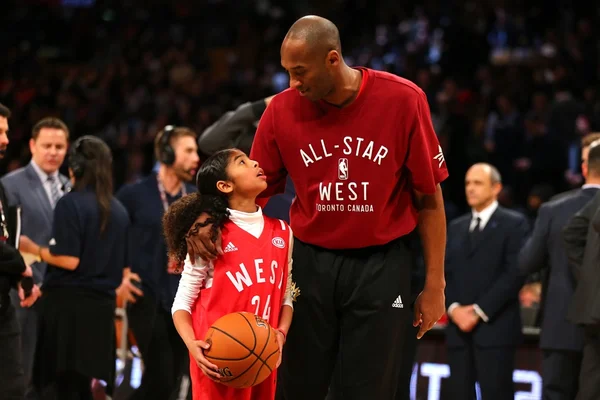Gianna Bryant ao lado do pai, Kobe Bryant