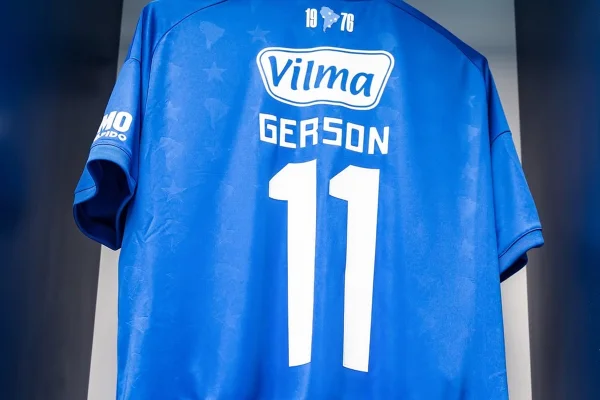 Cruzeiro anuncia mudança na numeração da camisa de Gerson; confira