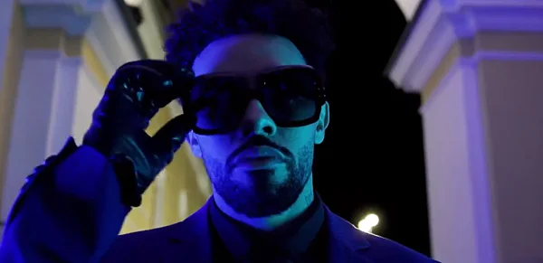 Ao som de The Weeknd, Zenit apresenta Claudinho