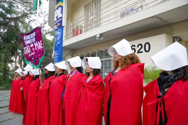 Conto da Aia: parlamentares protestam no PL de SP contra PL do Aborto