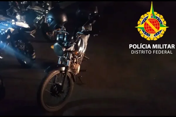 Homem é preso com moto com placa adulterada e R$ 62 mil em débitos
