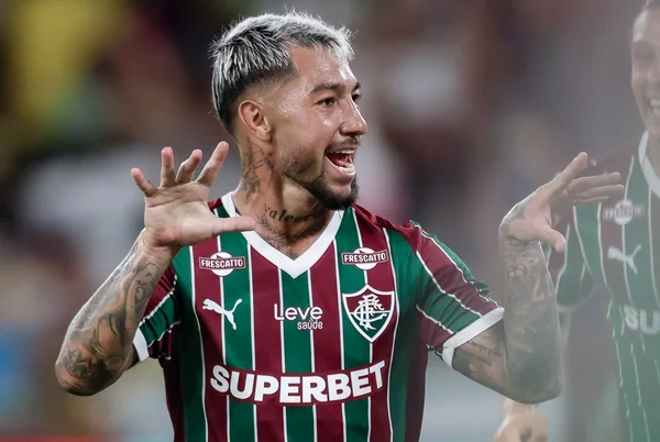 Após vitória no clássico, Fluminense provoca Botafogo pelas redes