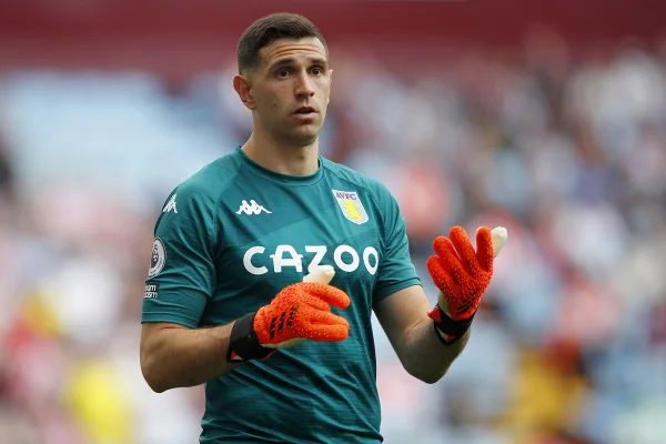 Técnico promete ajudar goleiro da Argentina a controlar suas emoções