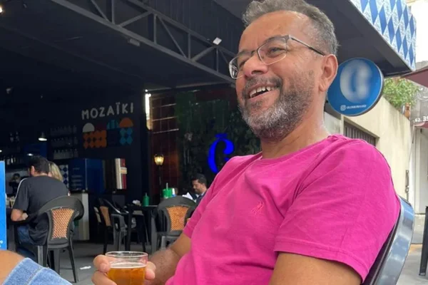Homem que morreu após colocar facetas dentárias não sabia dos riscos