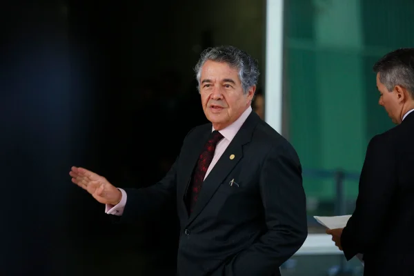 Aurélio: fala de Bolsonaro sobre “xiita ambiental” na PGR é “retórica”