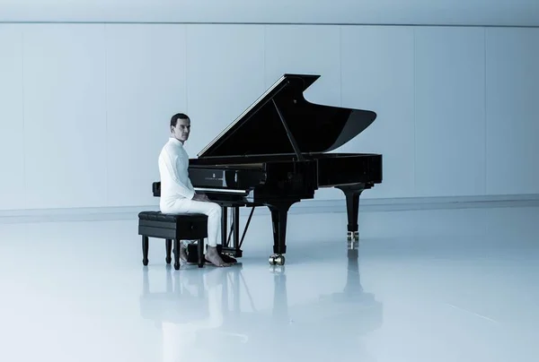 Crítica: “Alien: Covenant” é terror espacial derivativo, mas eficiente
