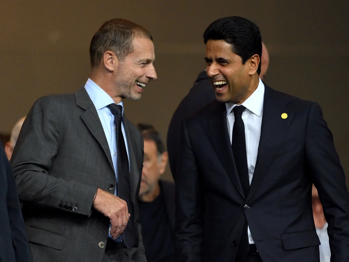 Aleksander Ceferin, presidente da Uefa, ao lado de Nasser Al-Khelaifi, dono do PSG Aleksander Ceferin, presidente da Uefa, ao lado de Nasser Al-Khelaifi, dono do PSG