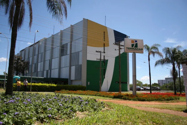Fotografia colorida da fachada do prédio da Terracap-Metrópoles