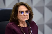 Damares Alves anunciou início de radioterapia contra câncer de mama