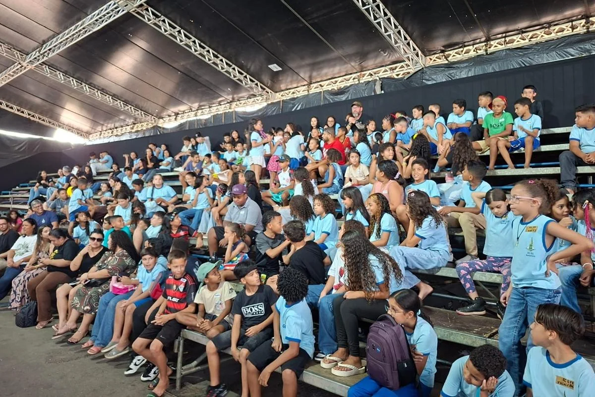 Alunos da rede pública participam de palestra no BSB Fight 7 Alunos da rede pública participam de palestra no BSB Fight 7