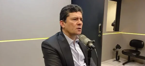 Moro apresenta PL para endurecer punição a crimes contra autoridades