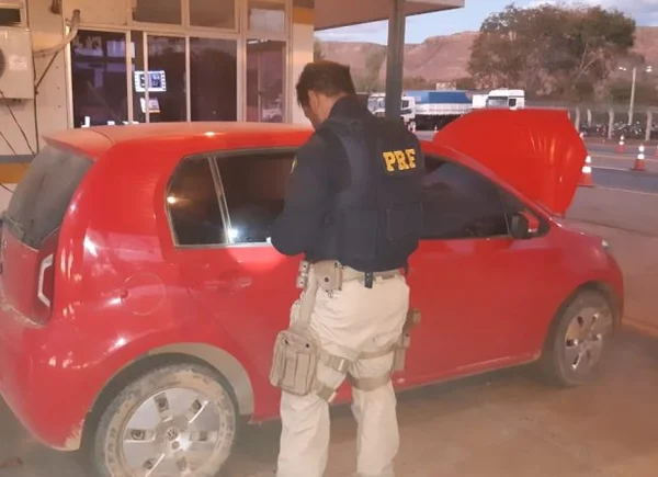 Carro roubado que pertencia a vereador é apreendido em Goiás