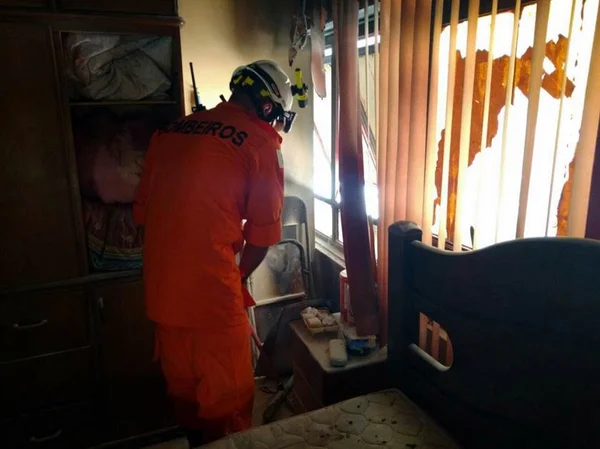 Moradora provoca incêndio em apartamento na 310 Norte