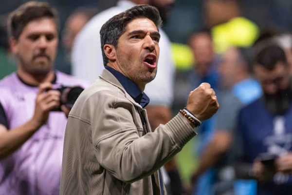 Foto colorida de Abel Ferreira - Metrópoles