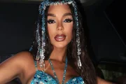Brunna Gonçalves faz carão ao chegar à Marquês de Sapucaí
