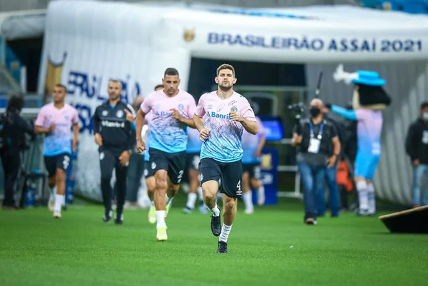 Jogadores leiloaram camisas autografadas para o combate ao câncer de mama