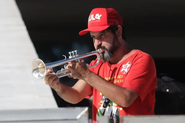 Fabiano Trompetista, durante cerimônia de posse do presidente eleito Lula no palacio planalto - Metrópoles