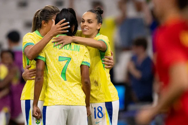 Câmara aprova isenção do ISS para Copa do Mundo feminina no Brasil