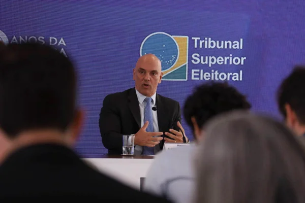 Imagem colorida mostra ministro Alexandre de Moraes, presidente do TSE - Metrópoles