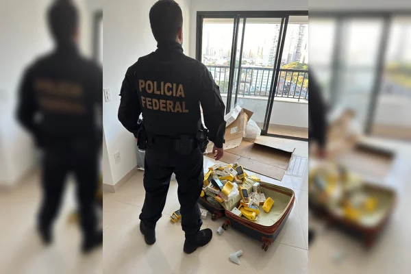 PF prende grupo que deu golpe de R$ 3 milhões em bancos brasileiros