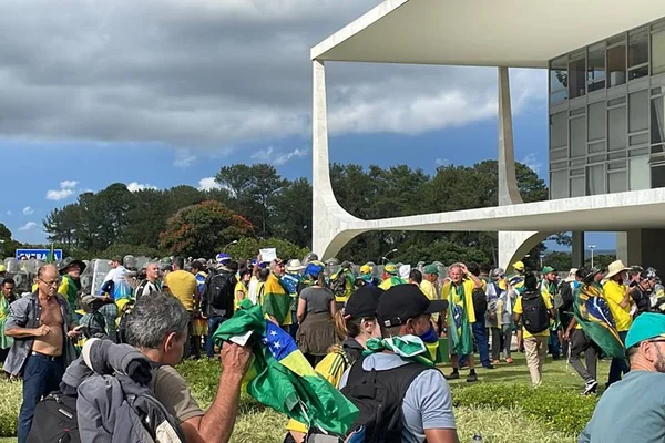 Relator de CPI pede ao STF documentos sigilosos sobre invasões em Brasília
