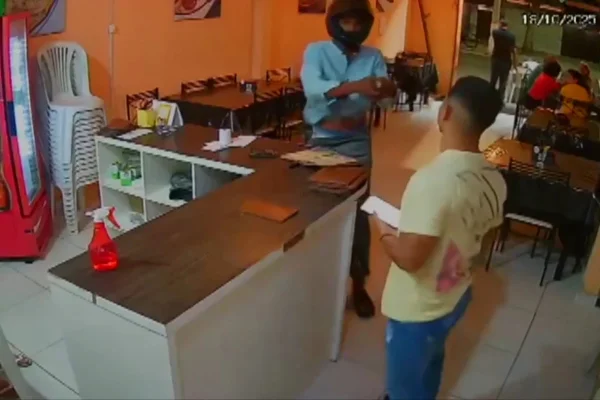 Imagem colorida, suspeito mata dono de pizzaria a tiros- Metrópoles