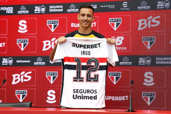Iago revela que Rogério Ceni o motivou a assinar com o São Paulo