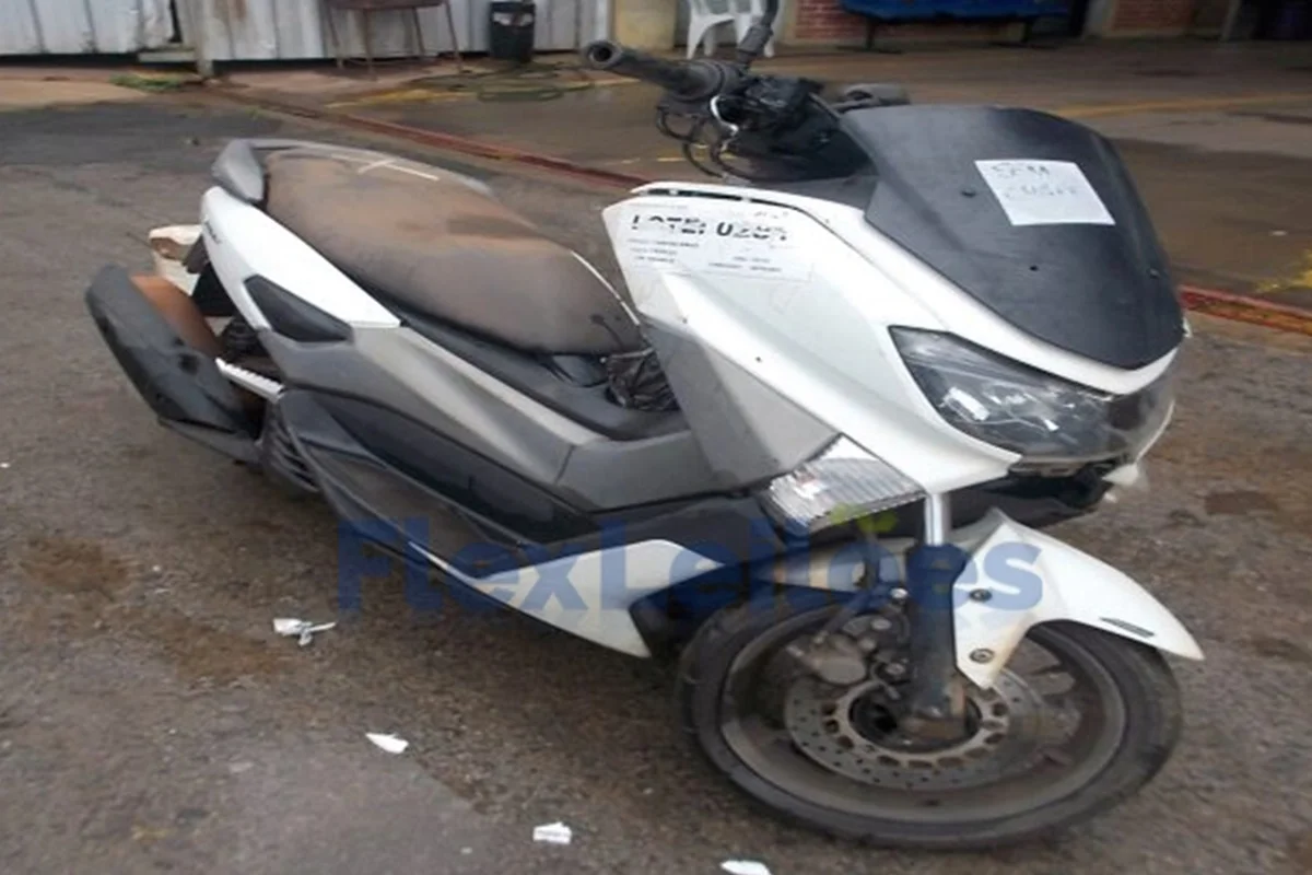Yamaha NMax 2019 R$ 1,6 mil Yamaha NMax 2019 R$ 1,6 mil