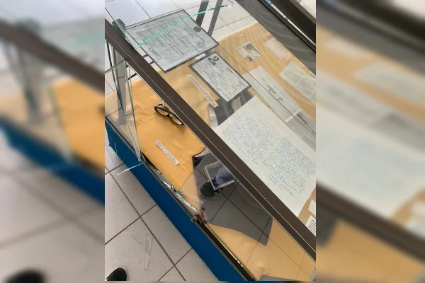 Ladrão furta relíquias de Juscelino Kubitschek no Instituto Histórico do DF