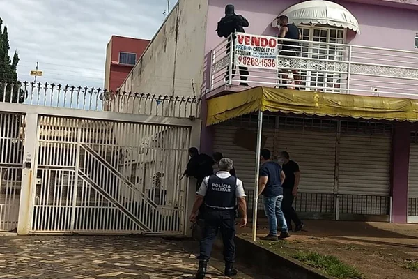 Trio é preso após manter família refém durante roubo à residência no DF