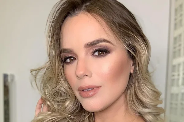 Thaeme revela nome da filha: “Sempre me imaginei mãe de menina”