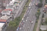 Congestionamento no sentido São Paulo da Raposo Tavares