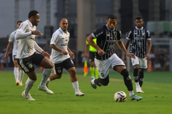 Jogadores de Rio Branco e Inter de Limeira pela ida das oitavas da Série D