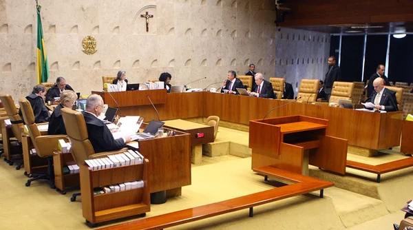 STF adia para esta quinta (14/6) decisão sobre condução coercitiva