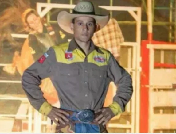 Peão morre após ser pisoteado por touro durante rodeio em Mato Grosso