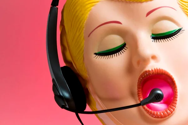 Boneca inflável atendente de telemarketing